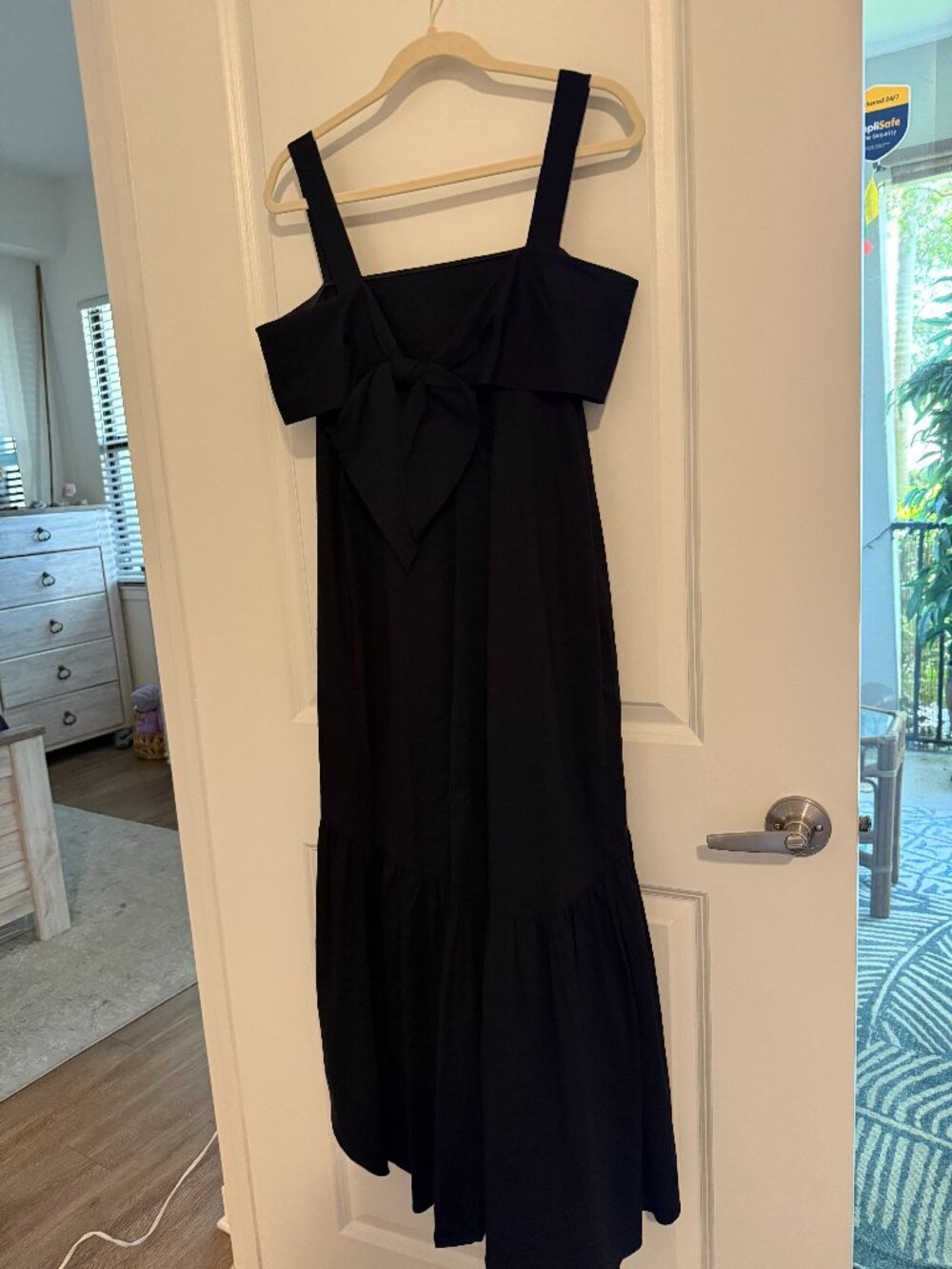 THEORY - Gorgeous Black Maxi Dress